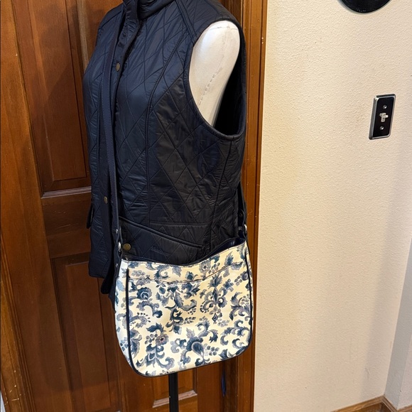 Patricia Nash Floral Patterned Leather Crossbody Bag - Picture 9 of 9